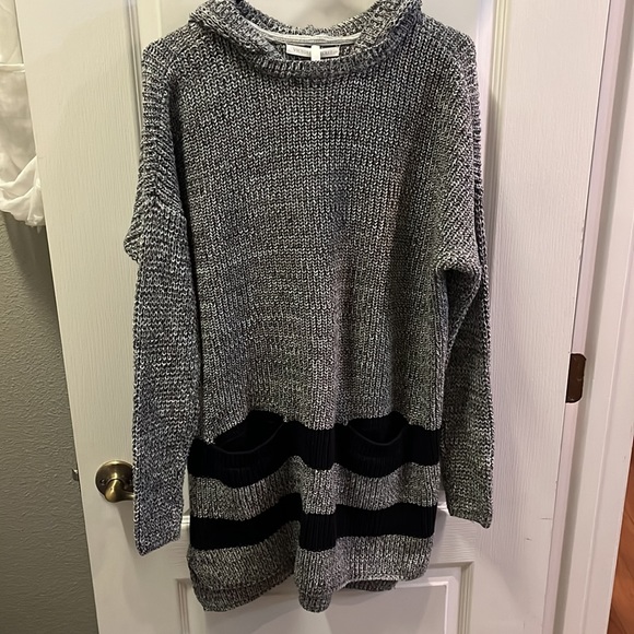 Victoria’s Secret dress long sleeve sweater, hoodie, dress with pockets - Picture 2 of 7